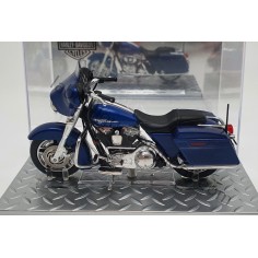 HARLEY DAVIDSON FLHXI... 2