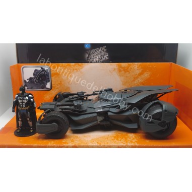 BATMOBILE BATMAN JUSTICE LEAGUE JADA...