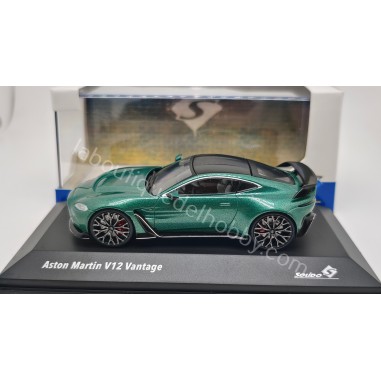 ASTON MARTIN V12 VANTAGE CON ALERON...