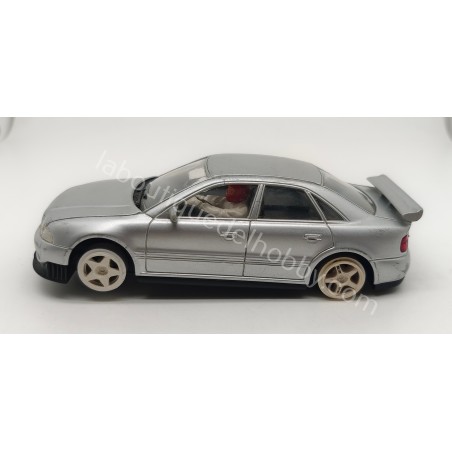 AUDI A4 GRIS NINCO SIN CAJA