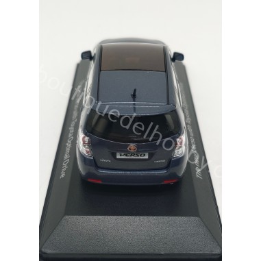 TOYOTA NEW VERSO 2016 MINICHAMPS...