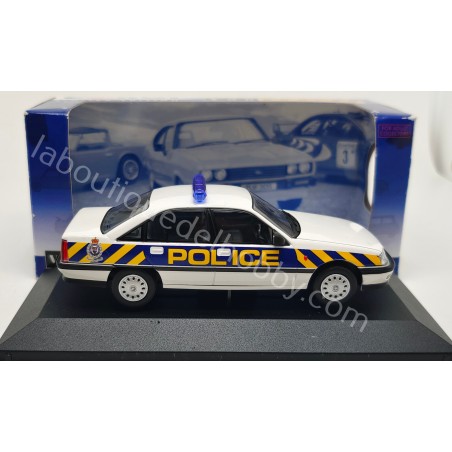 VAUXHALL CARLTON 2.6LI POLICE VANGUARDS ESCALA 1:43