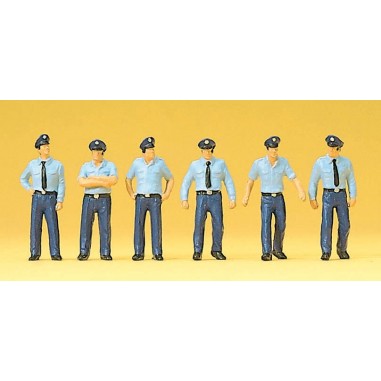BOMBEROS CON UNIFORME DE VERANO...