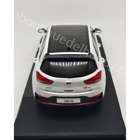 HYUNDAI I30 N 2021 MCG ESCALA 1:18