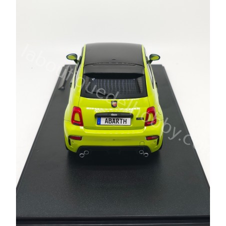 FIAT F595 ABARTH 2023 SOLIDO ESCALA 1:18