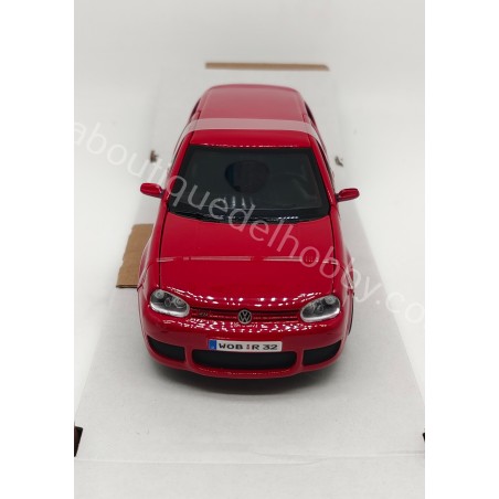 VOLKSWAGEN GOLF R32 2002 MAISTO ESCALA 1:24