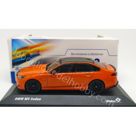 BMW M5 SEDAN 2024 SOLIDO ESCALA 1:24