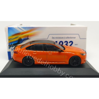BMW M5 SEDAN 2024 SOLIDO ESCALA 1:24