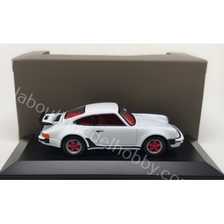 PORSCHE 911 930 TURBO 3.0 1975 MUSEUM ESCALA 1:43