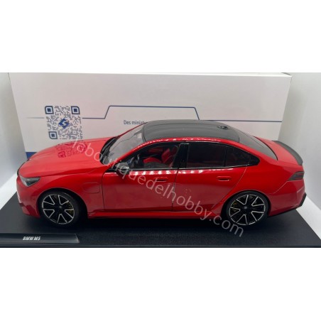 BMW M5 2025 SOLIDO ESCALA 1:18