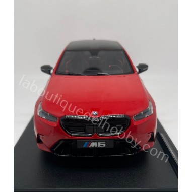BMW M5 2025 SOLIDO ESCALA 1:18