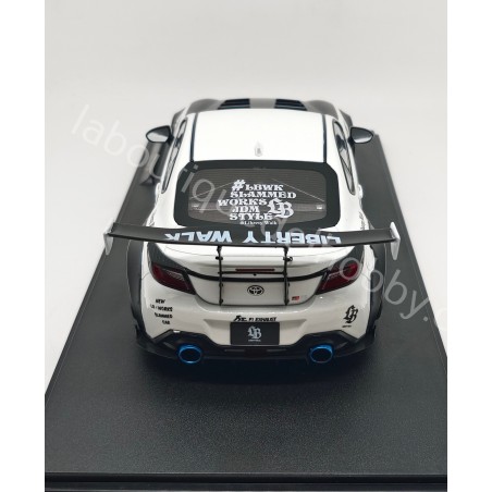 TOYOTA GR86 LBWK BODYKIT 2024 SOLIDO ESCALA 1:18