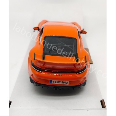 PORSCHE 911 GT3 2021 BURAGO ESCALA 1:24