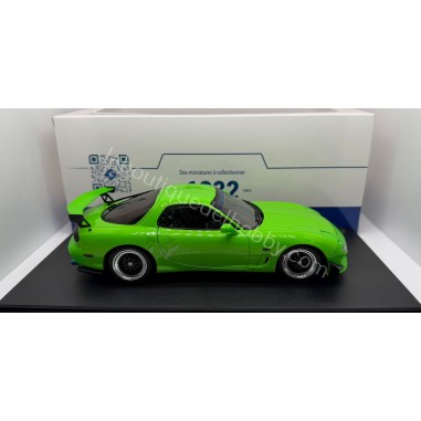 MAZDA RX7 FD3RS 1999 SOLIDO ESCALA 1:18