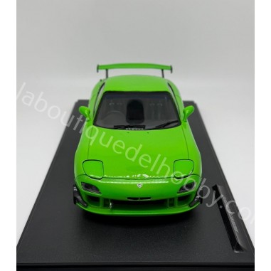 MAZDA RX7 FD3RS 1999 SOLIDO ESCALA 1:18