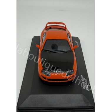 TOYOTA SUPRA MKIV 2001 SOLIDO ESCALA...