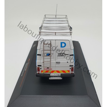 VOLKSWAGEN LT35 LWB MAZDA MRT RALLY ASSISTANCE VAN 1989 IXO MODELS ESCALA 1:43